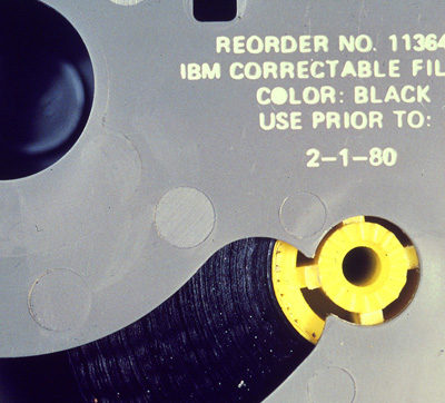 173Paper_Film_IBM_Cartridge_Close-thmb